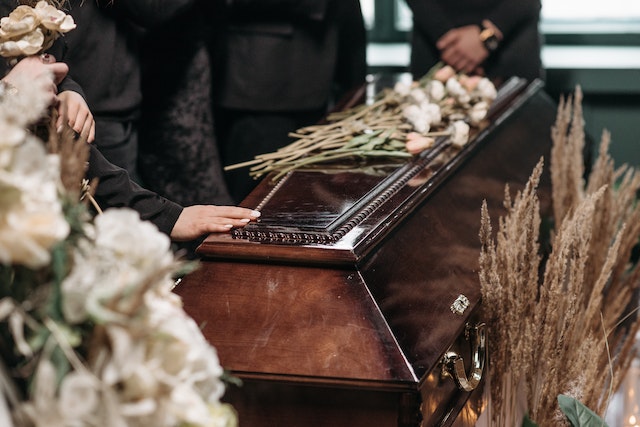 How to Choose a Casket - Funeral Home and Cremations